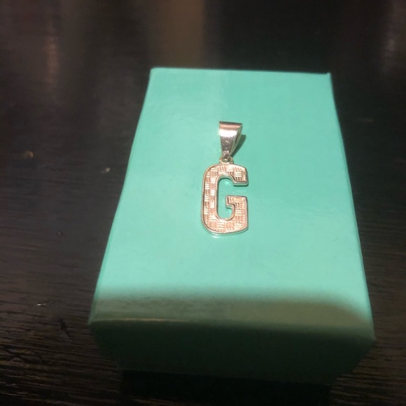 New in box Sterling Silver Letter “G” Pendant - Picture 1 of 3